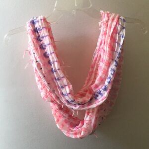 American Eagle Outfitters Infinity Scarf Plaid Fringe Lightweight Pink Size OS